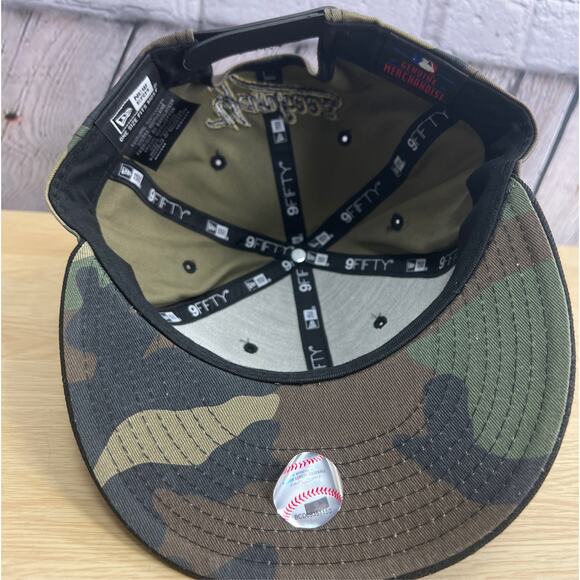MLB New Era Camouflaged New York Yankees Anniversary Snapback Cap Adjustable - Picture 8 of 13